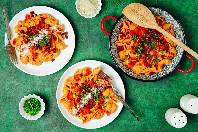 One-Pot Chorizo & Roast Pepper Conchiglie