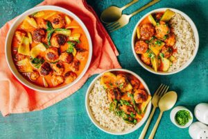 Creamy Thai Turkey Meatball Curry with Brown Rice