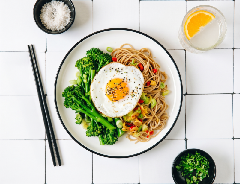 Egg and Broccoli Soba Noodles with Ginger & Chilli