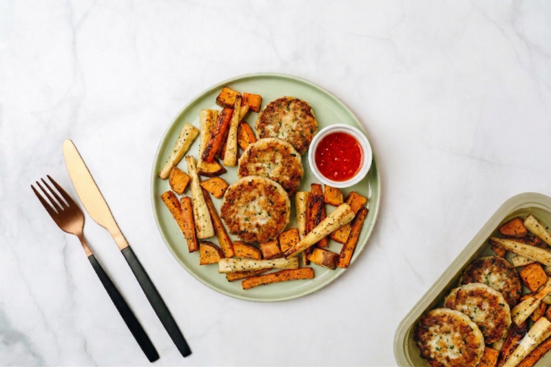 Fish Cakes, Roast Root Veg & Sweet Chilli Dip