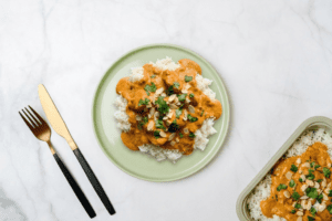 Mild Chicken Korma with Tomato and Flaked Almond