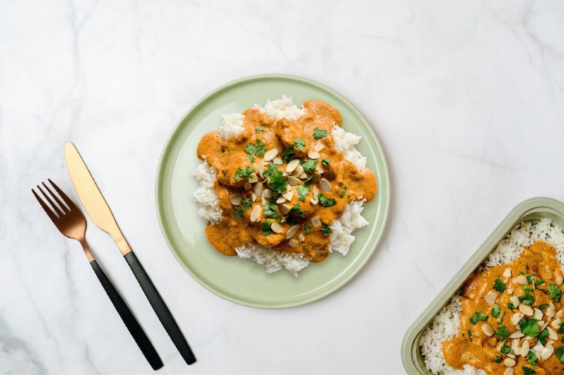 Mild Chicken Korma with Tomato and Flaked Almond