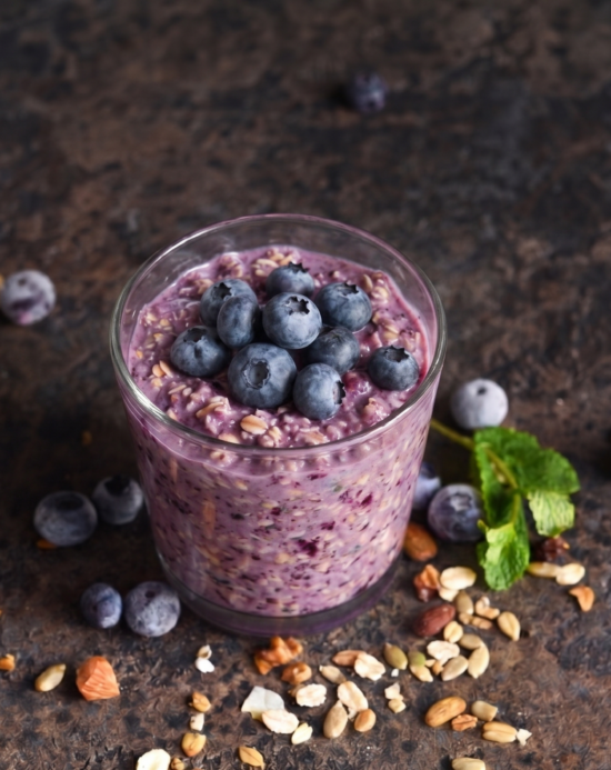 Mixed Berry Overnight Oats