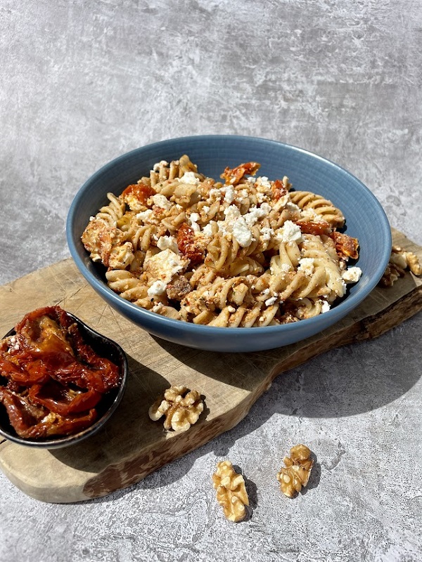 Red Pepper Pesto Penne with Sundried Tomato